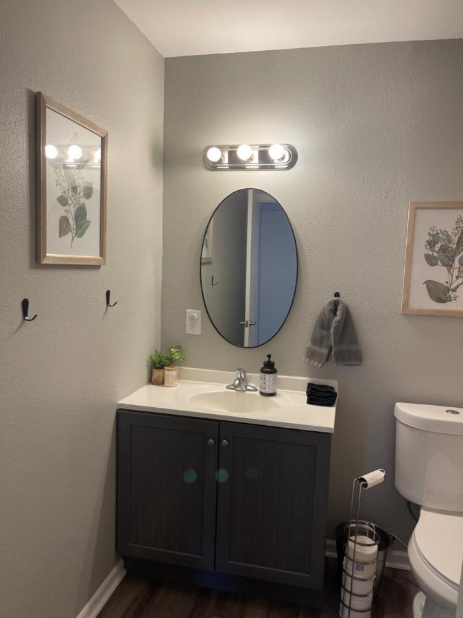 The Deannie Apt #6 - Simple And Homey 2Bd W/ Wifi Hamilton Dış mekan fotoğraf