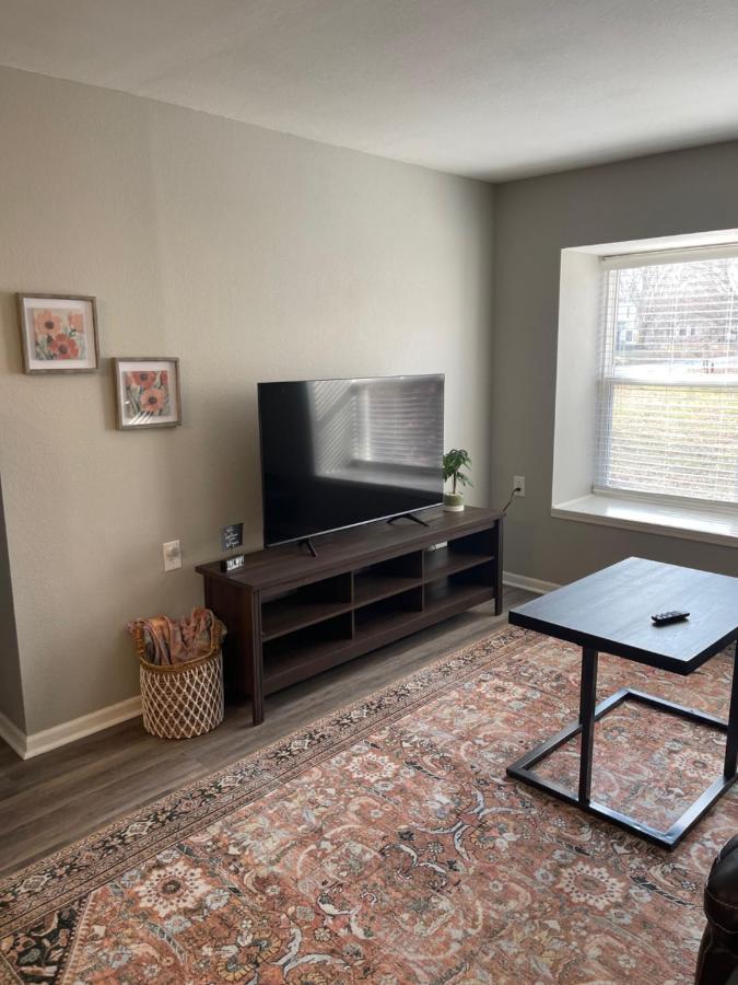 The Deannie Apt #6 - Simple And Homey 2Bd W/ Wifi Hamilton Dış mekan fotoğraf